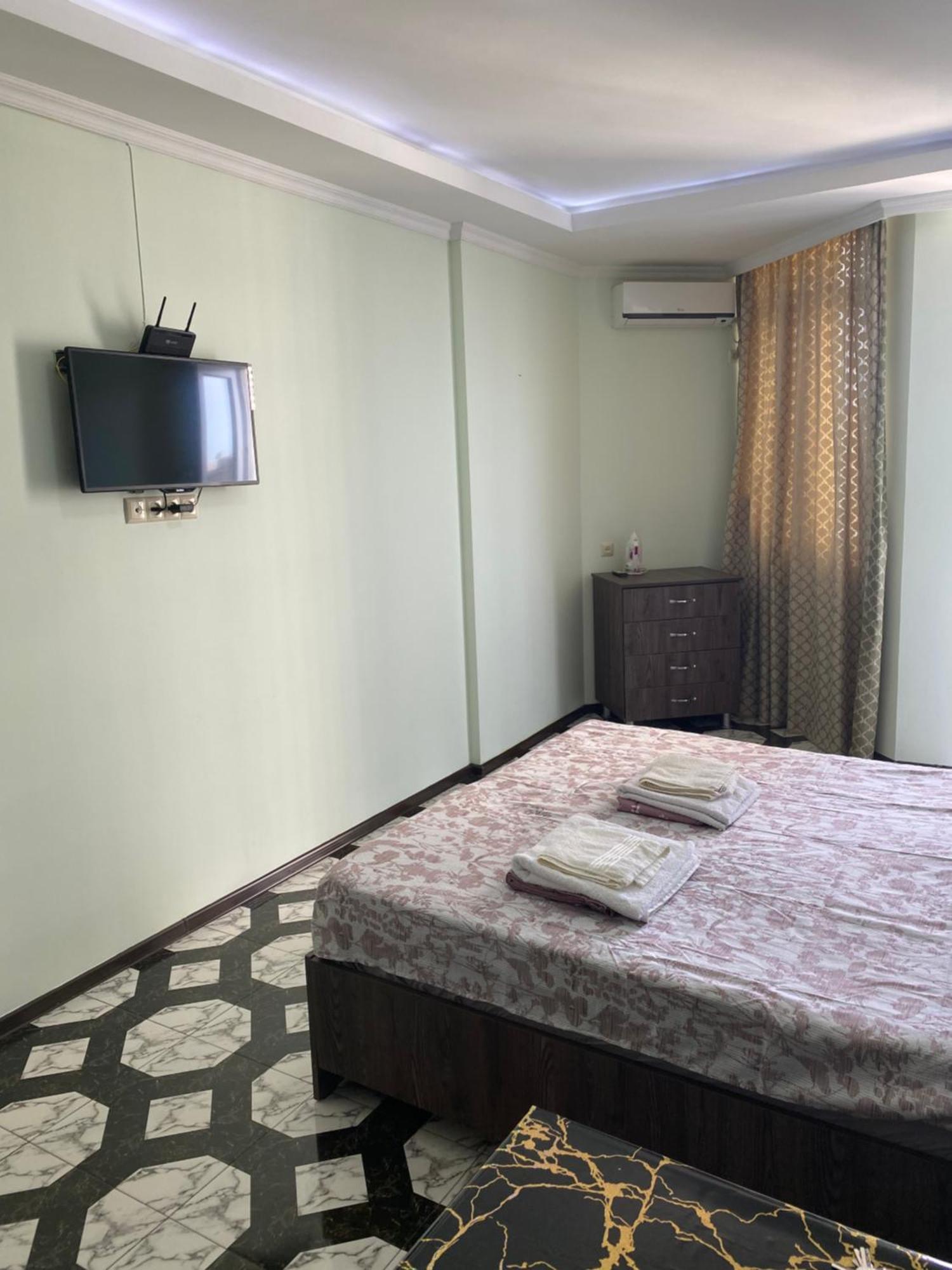 Apartment Maho Батуми Екстериор снимка